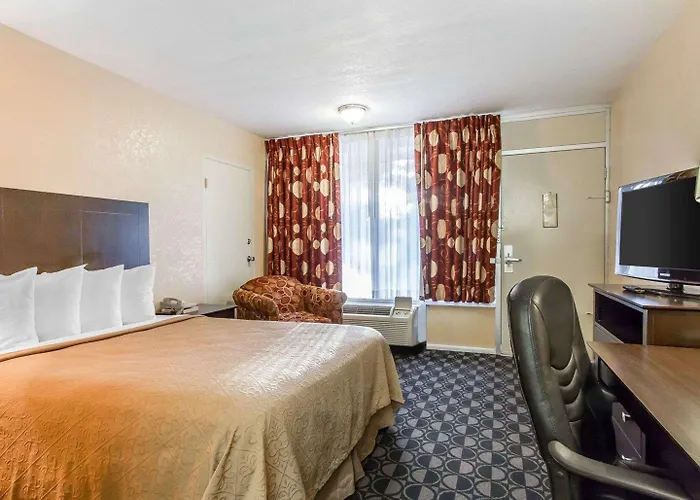 Quality Inn Ada Near University