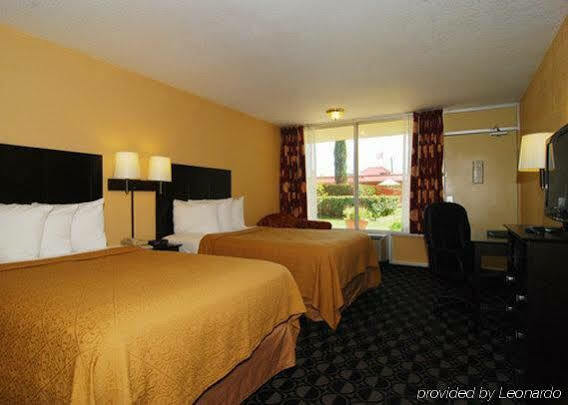 Quality Near University 3* Ada